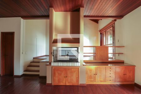 Sala de casa à venda com 4 quartos, 400m² em Nonoai, Porto Alegre