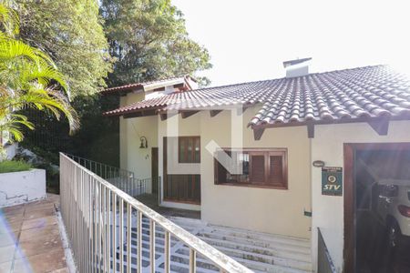 Casa à venda com 400m², 4 quartos e 4 vagasFachada