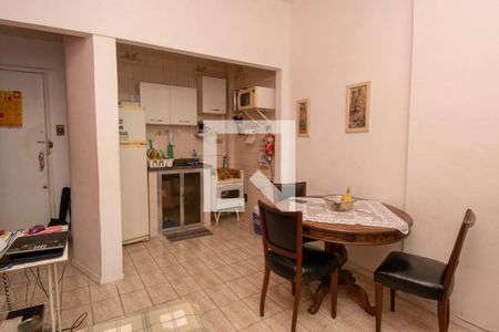 Sala / Cozinha de apartamento para alugar com 1 quarto, 35m² em Copacabana, Rio de Janeiro