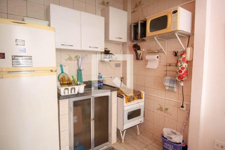 Sala / Cozinha de apartamento para alugar com 1 quarto, 35m² em Copacabana, Rio de Janeiro
