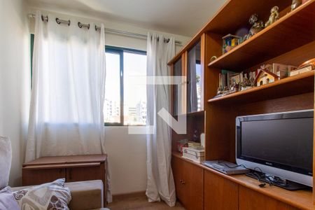 Quarto 1 de apartamento para alugar com 3 quartos, 70m² em Água Verde, Curitiba