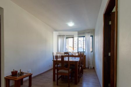 Sala de apartamento para alugar com 3 quartos, 70m² em Água Verde, Curitiba