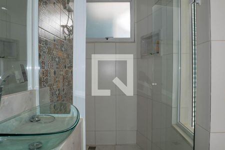 Banheiro da Suíte de casa à venda com 2 quartos, 178m² em Parque Residencial Almerinda Chaves, Jundiaí