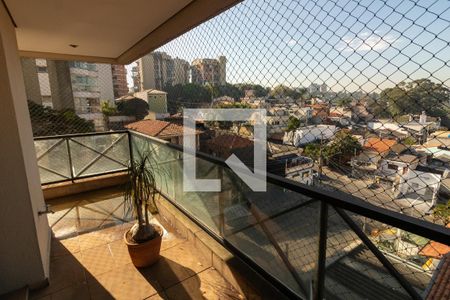 Varanda  de apartamento para alugar com 4 quartos, 200m² em Vila Progredior, São Paulo