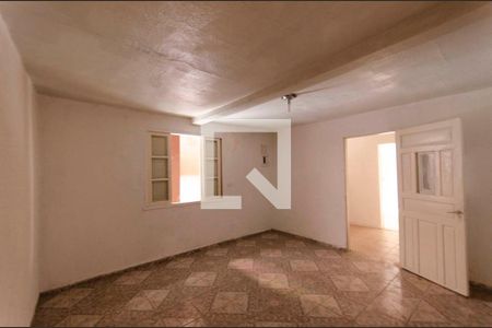 Quarto de casa para alugar com 1 quarto, 85m² em Parque Císper, São Paulo