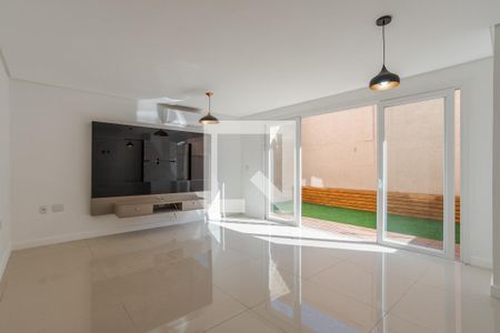Sala 1 de casa de condomínio à venda com 3 quartos, 130m² em Morro Santana, Porto Alegre