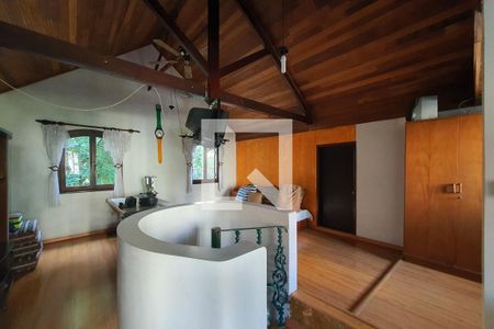 Casa à venda com 300m², 4 quartos e 4 vagasQuarto extra