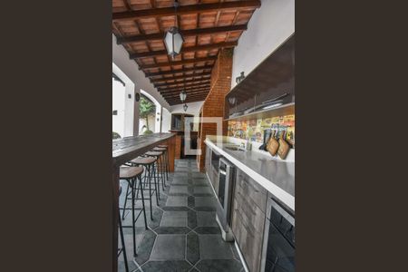 Casa à venda com 848m², 5 quartos e 8 vagasVaranda Gourmet 