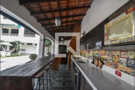 Casa à venda com 848m², 5 quartos e 8 vagasVaranda Gourmet 