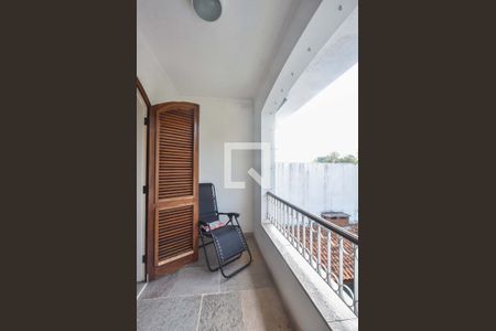 Casa à venda com 848m², 5 quartos e 8 vagasVaranda Suíte 01