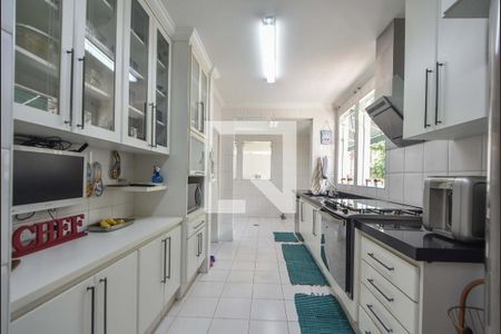 Casa à venda com 848m², 5 quartos e 8 vagasCozinha