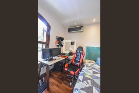 Casa à venda com 848m², 5 quartos e 8 vagasSuíte 03