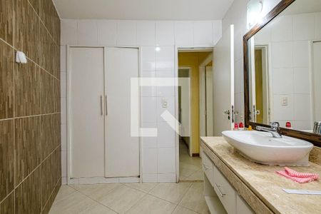 Apartamento à venda com 132m², 3 quartos e 1 vagaBanheiro Suíte