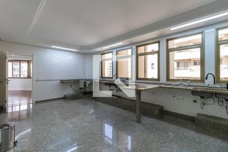 Apartamento à venda com 422m², 4 quartos e 6 vagasCozinha