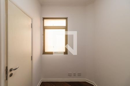 Apartamento à venda com 422m², 4 quartos e 6 vagasQuarto de Serviço