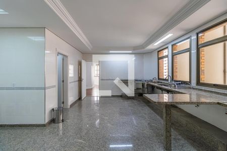 Apartamento à venda com 422m², 4 quartos e 6 vagasCozinha
