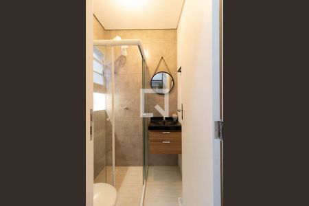 Banheiro de kitnet/studio para alugar com 1 quarto, 14m² em Vila Medeiros, São Paulo