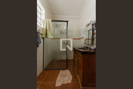 Casa à venda com 200m², 6 quartos e 4 vagas Casa à venda com 200m², 6 quartos e 4 vagasCasa 1 Banheiro Suíte