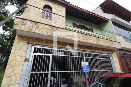 Casa à venda com 270m², 3 quartos e 2 vagasFachada