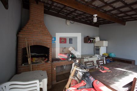 Casa à venda com 400m², 3 quartos e 7 vagasÁrea Churrasqueira