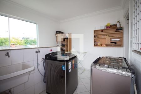 Casa à venda com 400m², 3 quartos e 7 vagasLavanderia