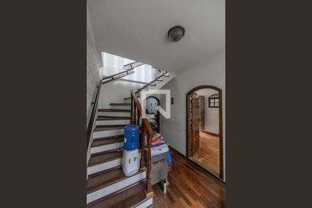 Escada de casa à venda com 3 quartos, 290m² em Vila Carrao, São Paulo