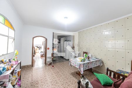 Casa à venda com 290m², 3 quartos e 2 vagas Casa à venda com 290m², 3 quartos e 2 vagasCozinha