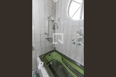 Banheiro Social de casa à venda com 3 quartos, 290m² em Vila Carrao, São Paulo