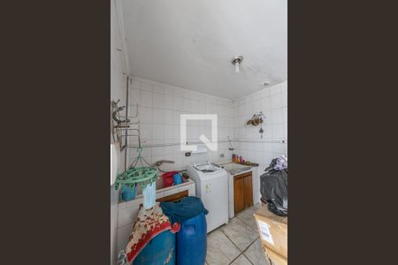 Casa à venda com 290m², 3 quartos e 2 vagas Casa à venda com 290m², 3 quartos e 2 vagasÁrea de Serviço