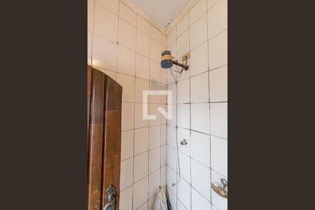 Casa à venda com 290m², 3 quartos e 2 vagas Casa à venda com 290m², 3 quartos e 2 vagasBanheiro de Serviço