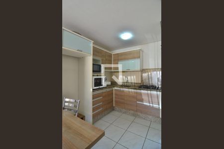 Casa de condomínio à venda com 70m², 2 quartos e 1 vagaCozinha