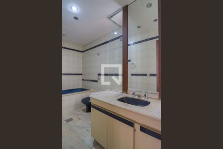 Apartamento para alugar com 170m², 4 quartos e 2 vagasBanheiro Quarto Suíte