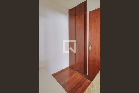 Apartamento para alugar com 170m², 4 quartos e 2 vagasQuarto de Serviço