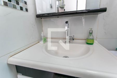 Casa à venda com 200m², 4 quartos e 4 vagasBanheiro da Suíte