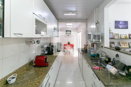 Casa à venda com 200m², 4 quartos e 4 vagasCozinha