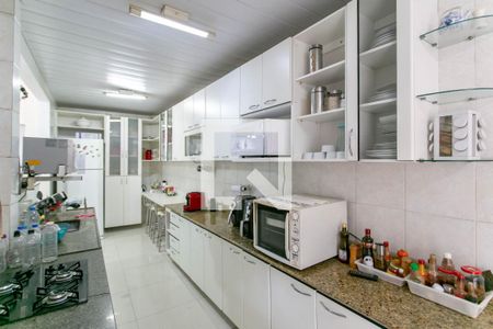 Casa à venda com 200m², 4 quartos e 4 vagasCozinha