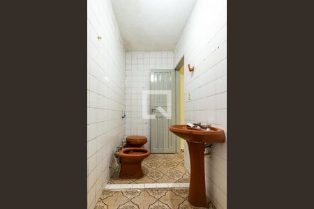 Banheiro  de casa para alugar com 1 quarto, 70m² em Vila Buenos Aires, São Paulo