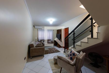 Sala de Casa com 3 quartos, 110m² Vila Santa Clara