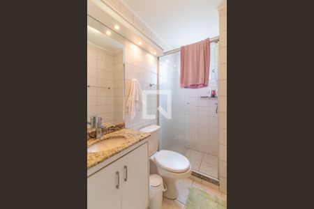 Banheiro de apartamento à venda com 1 quarto, 46m² em Partenon, Porto Alegre