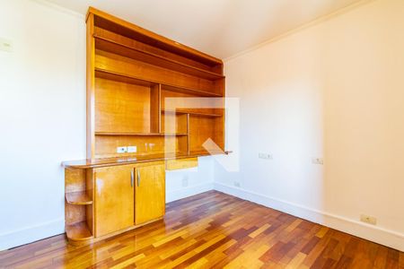 Apartamento à venda com 170m², 3 quartos e 2 vagasSuíte 2