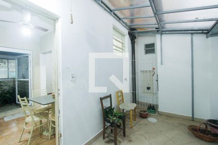 Apartamento à venda com 81m², 2 quartos e sem vagaArea de serviço