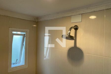 Apartamento à venda com 130m², 3 quartos e 2 vagasChuveiro