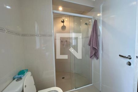 Apartamento à venda com 130m², 3 quartos e 2 vagasBanheiro da Suíte 1