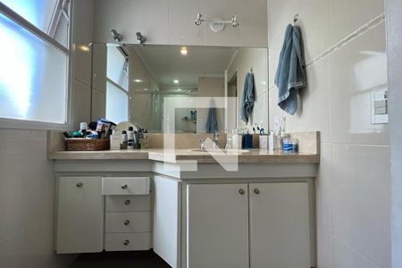 Apartamento à venda com 130m², 3 quartos e 2 vagasBanheiro