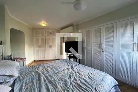 Apartamento à venda com 130m², 3 quartos e 2 vagasSuíte 1