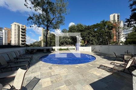 Apartamento à venda com 130m², 3 quartos e 2 vagasÁrea comum - Piscina