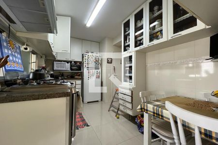 Apartamento à venda com 130m², 3 quartos e 2 vagasCozinha