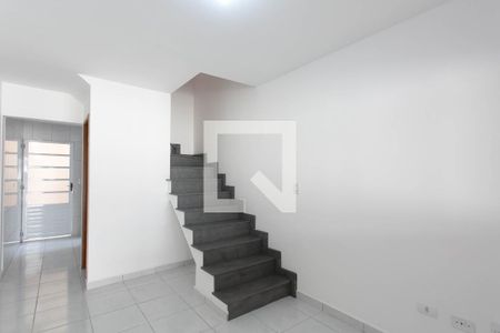 Sala de casa de condomínio para alugar com 2 quartos, 65m² em Parada Xv de Novembro, São Paulo