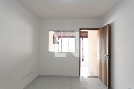 Sala de casa de condomínio para alugar com 2 quartos, 65m² em Parada Xv de Novembro, São Paulo