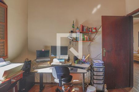 Casa à venda com 360m², 6 quartos e 2 vagasQuarto 3